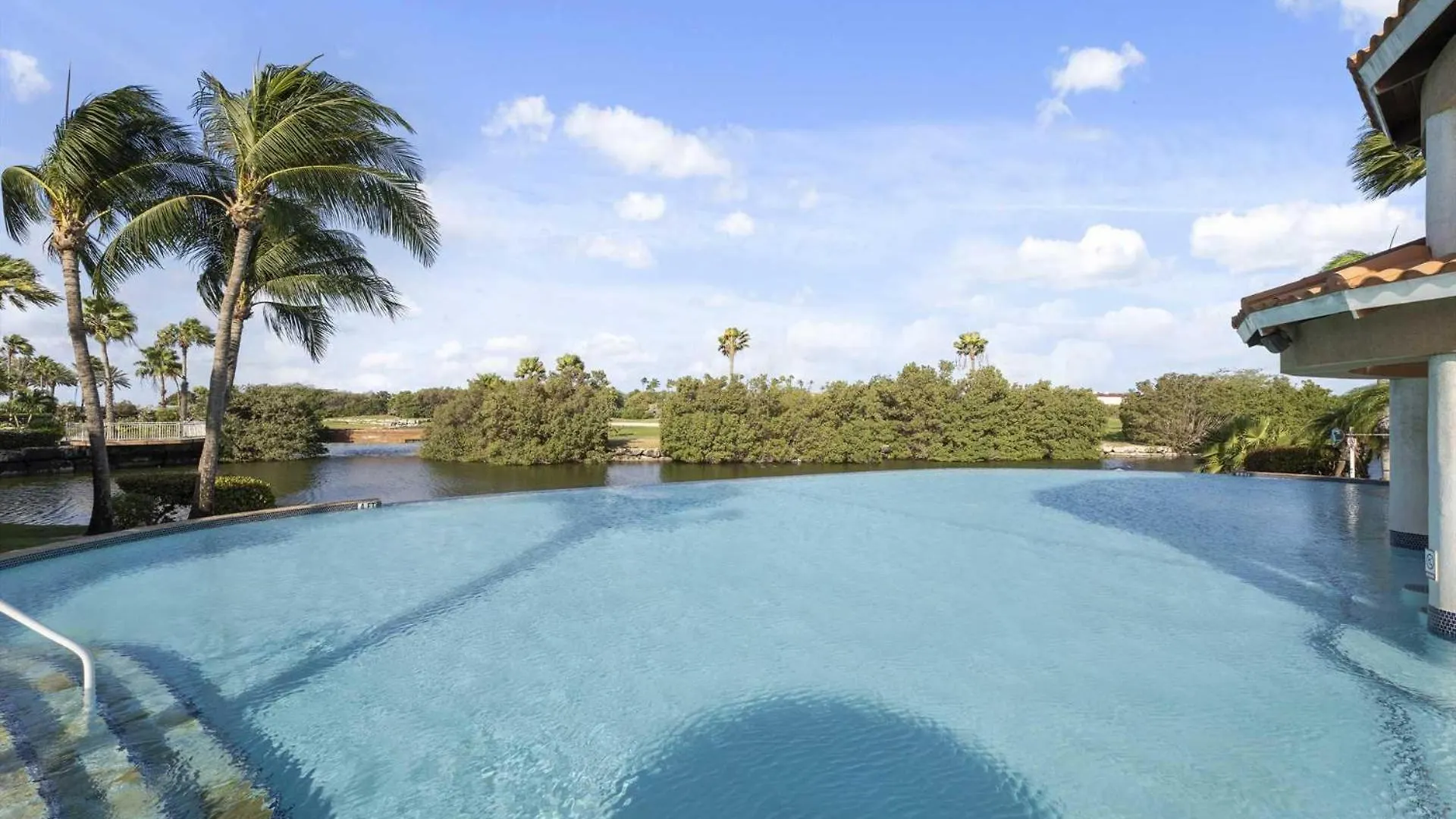 Golf Course View - Garden 1Br Condo - Dr01 パームビーチ